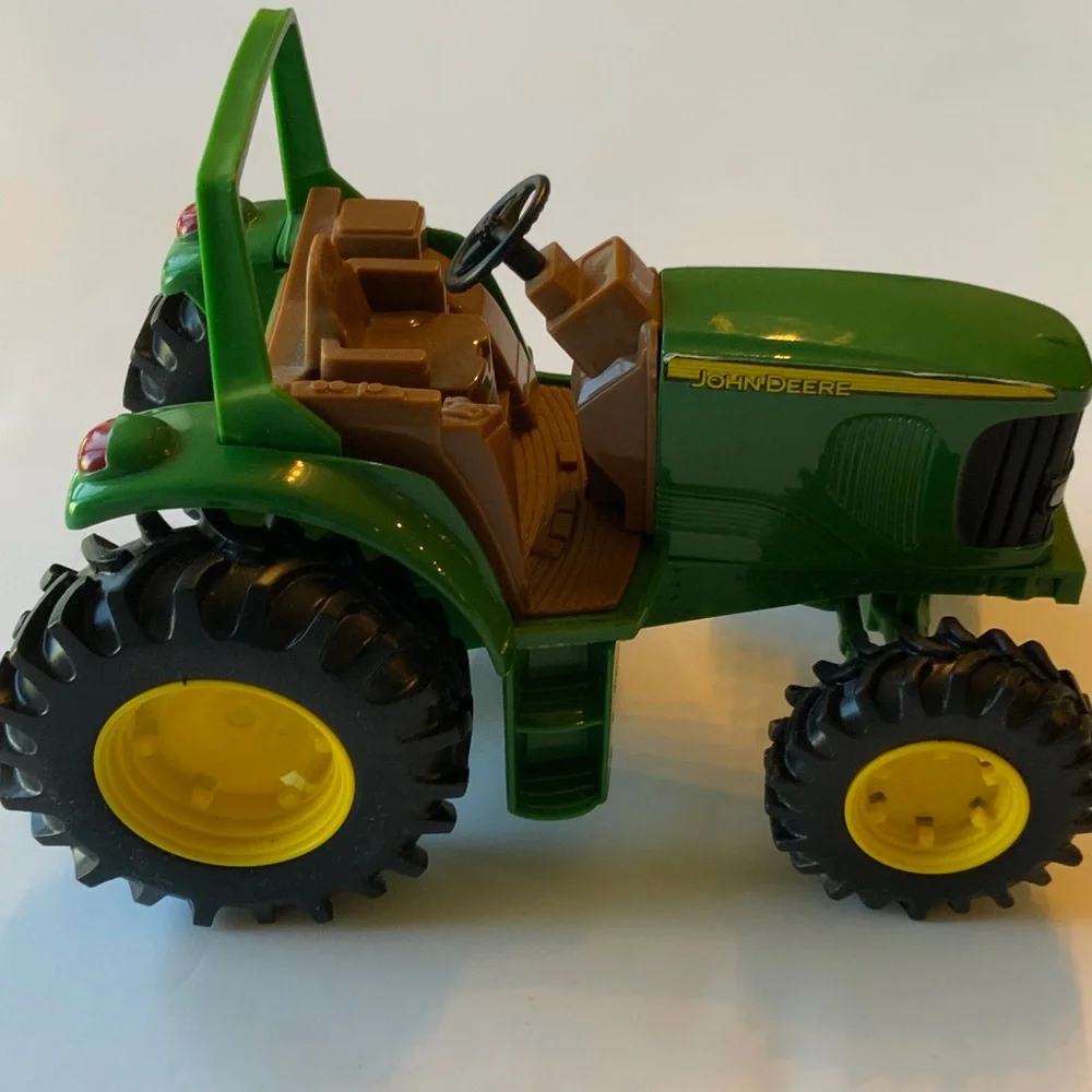 2002 John Deere Farm Tractor with Wagon